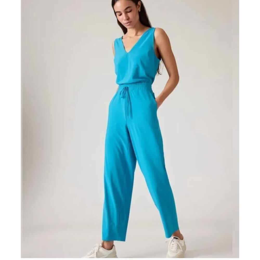 Athleta Avenue Jumpsuit Like New Size M